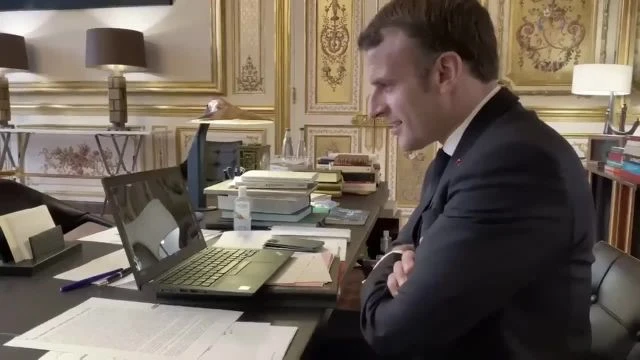 Macron au top