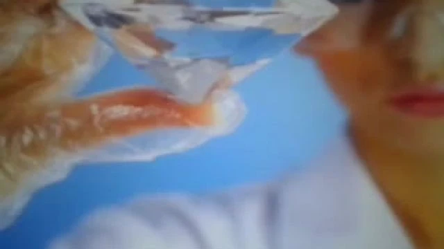 Une bombe atomique qui fabrique des diamants et des Rubis