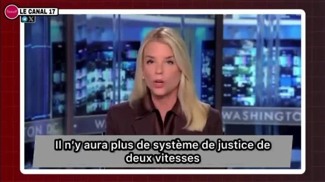 TOUT EST SUR LA TABLE