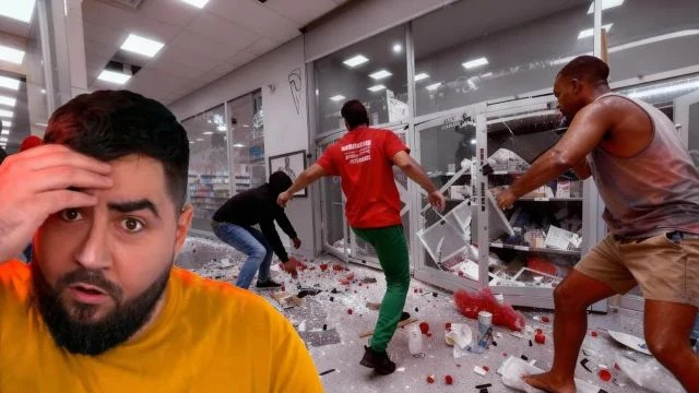 Madagascar tombe la police ouvre le feu sur les civils