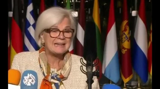 Catherine Vautrin ministre des Armées françaises, pathétique