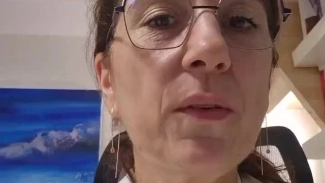 Elle balance du lourd jusqu'au couple presidentiel le conseil d'etat et le senat