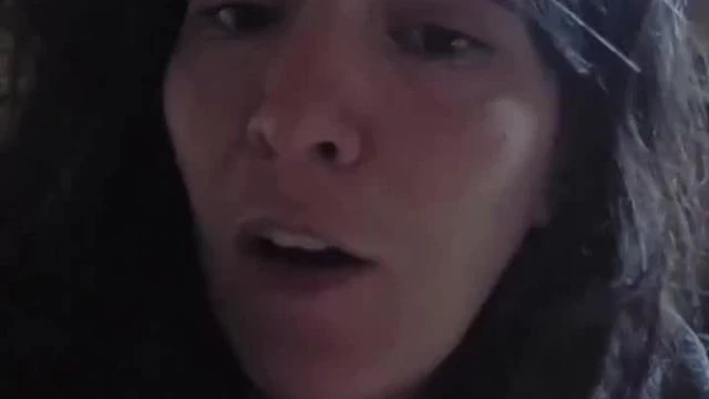 9 CRS ont tombe leur casque - les autres ont gaze 208 vaches et un poney avant de les abattre