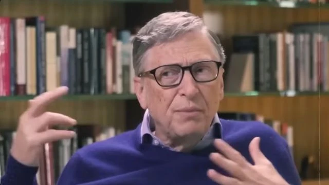 Bill Gates Devaste - Tout le Monde Abandonne Windows Pour Linux