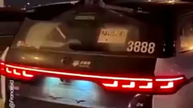 Beug sur les robots-taxis