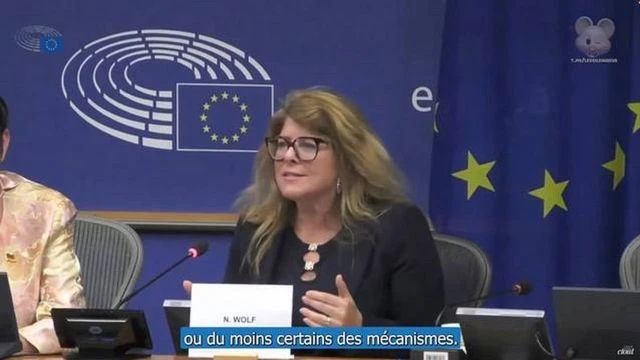 Le Dr Naomi Wolf explique les liens entre le vaccin ARNm COVID et la demence